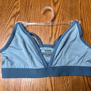 Maidenform Women's M Blue Naturally Soft Triangle Bralette unlined Bra #DMSSTB